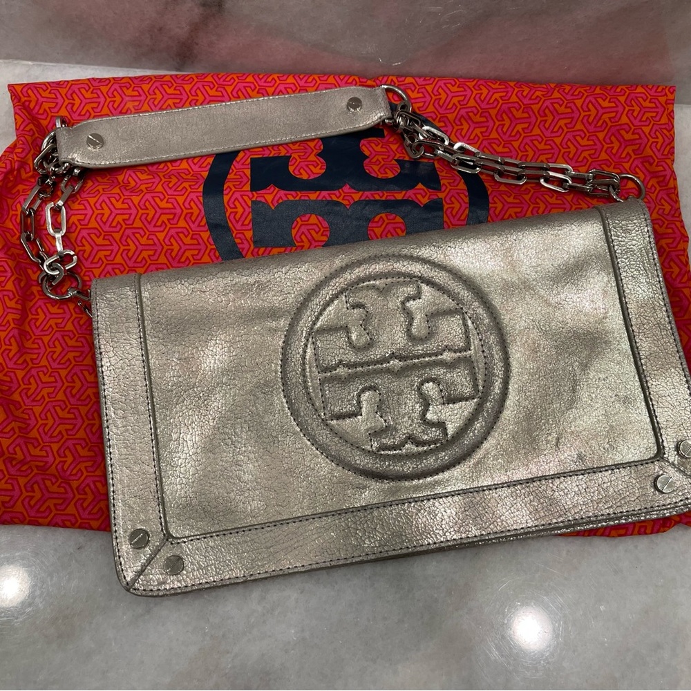 💥 SOLD 💥 Tory Burch Clutch